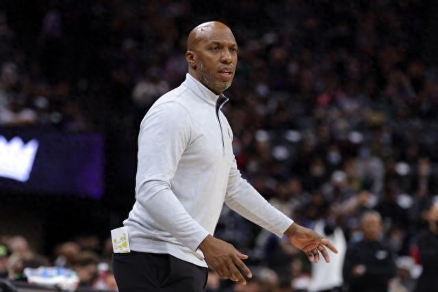 崔永熙受伤提前离场 伤退前贡献2分4篮板3助攻