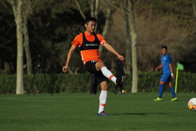 贝尔预测欧冠决赛：皇马3-0横扫多特！